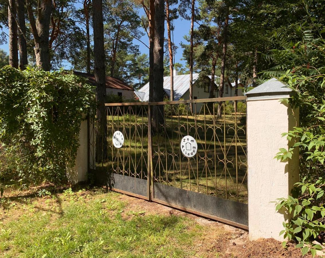 Villa Zem Priedem Lapmežciems Exterior foto